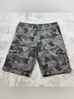 Southpole cargó ripstop camo shorts men’s size 40X13”in multicolor hiking Y2K
